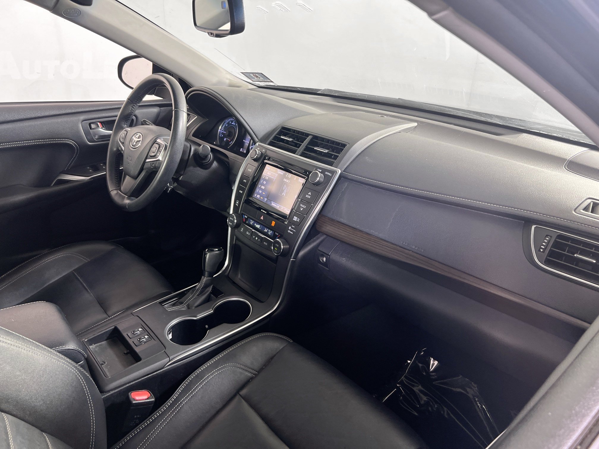 Used 2016 Toyota Camry XLE FWD image 28