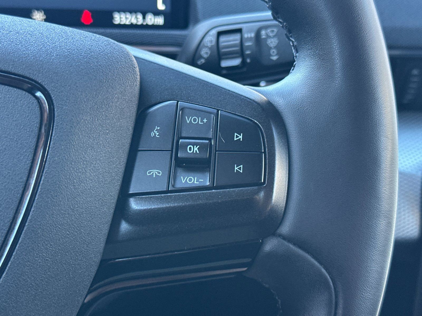 Used 2021 Ford Mustang Mach-E Select image 28