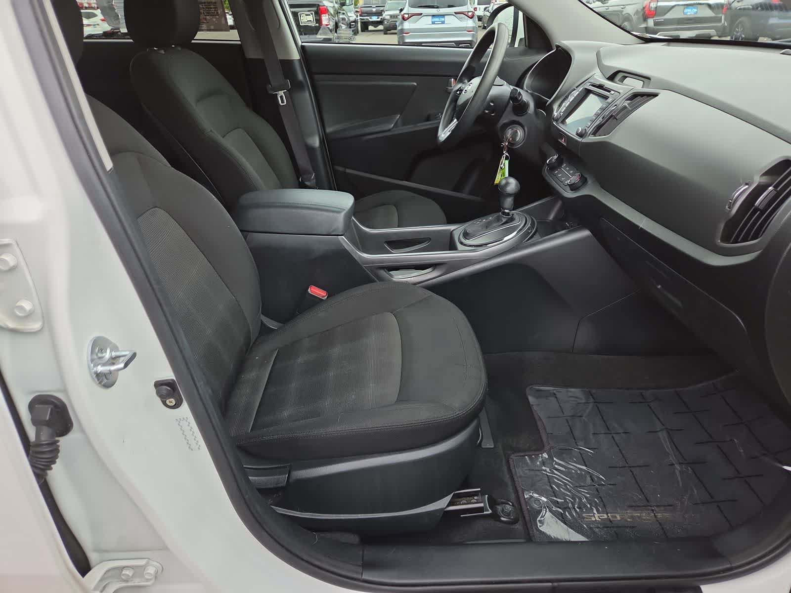 Used 2012 Kia Sportage LX w/ Navigation Pkg FWD image 22