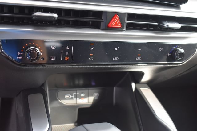 New 2026 Kia Sorento LX FWD image 29