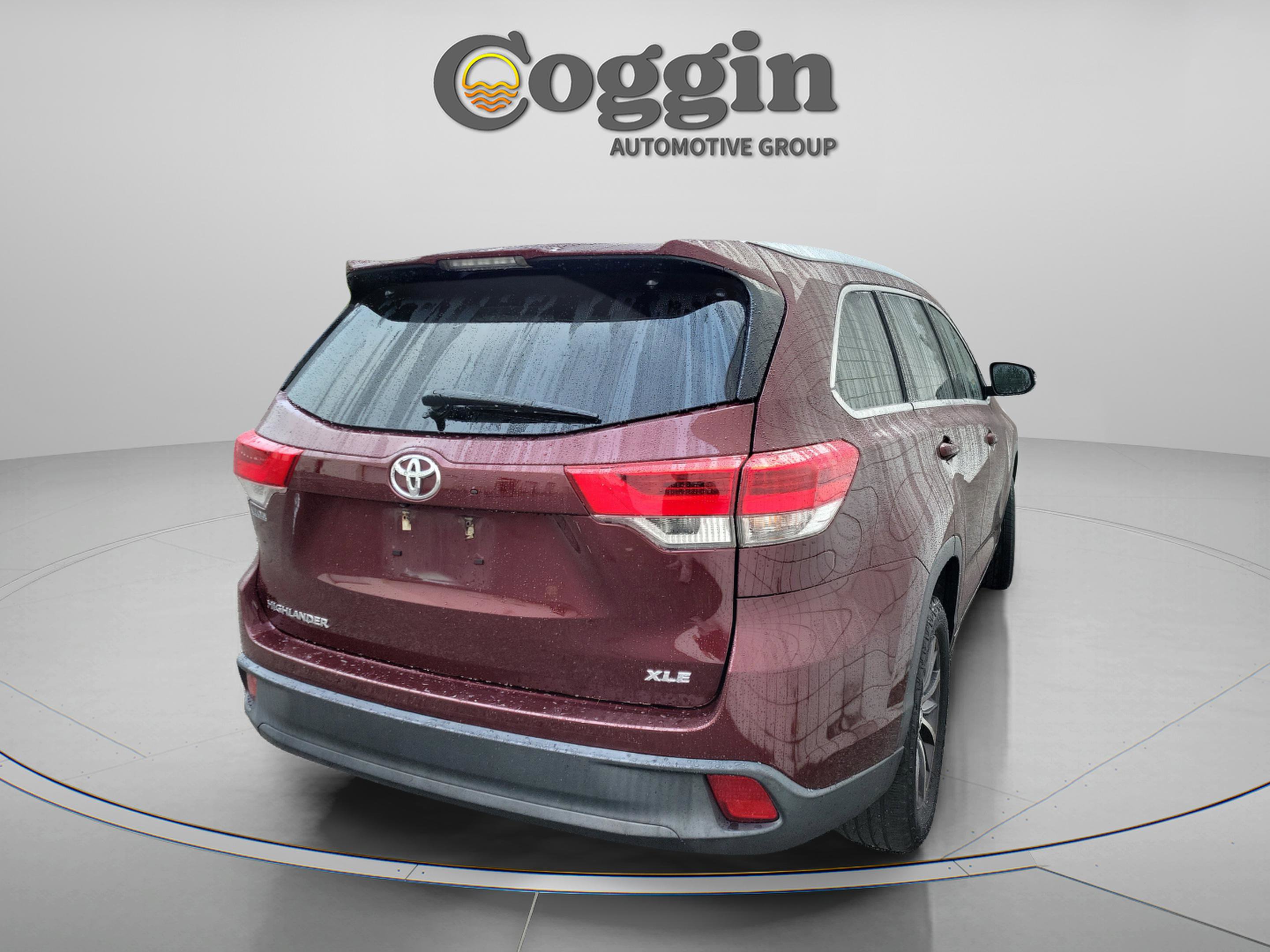 Used 2017 Toyota Highlander XLE image 5