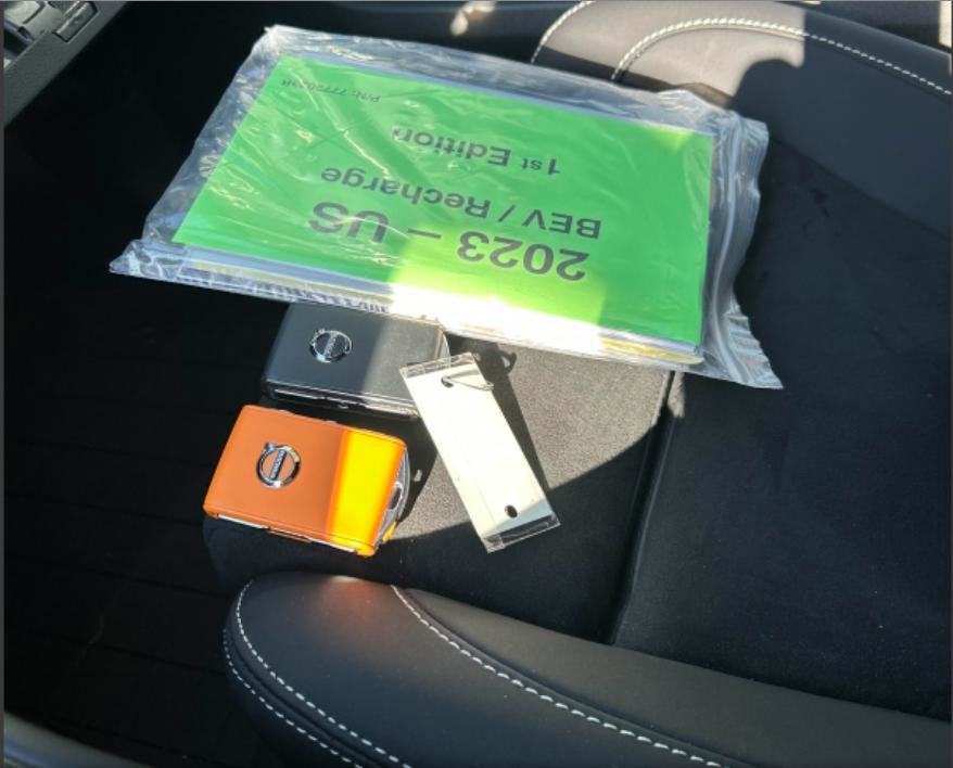 Used 2023 Volvo XC40 Recharge Ultimate image 20