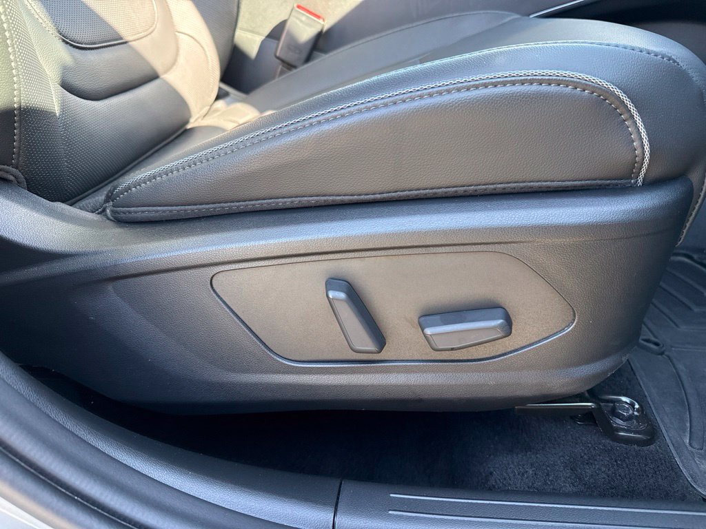 Used 2024 Hyundai Tucson Limited AWD/4WD image 12