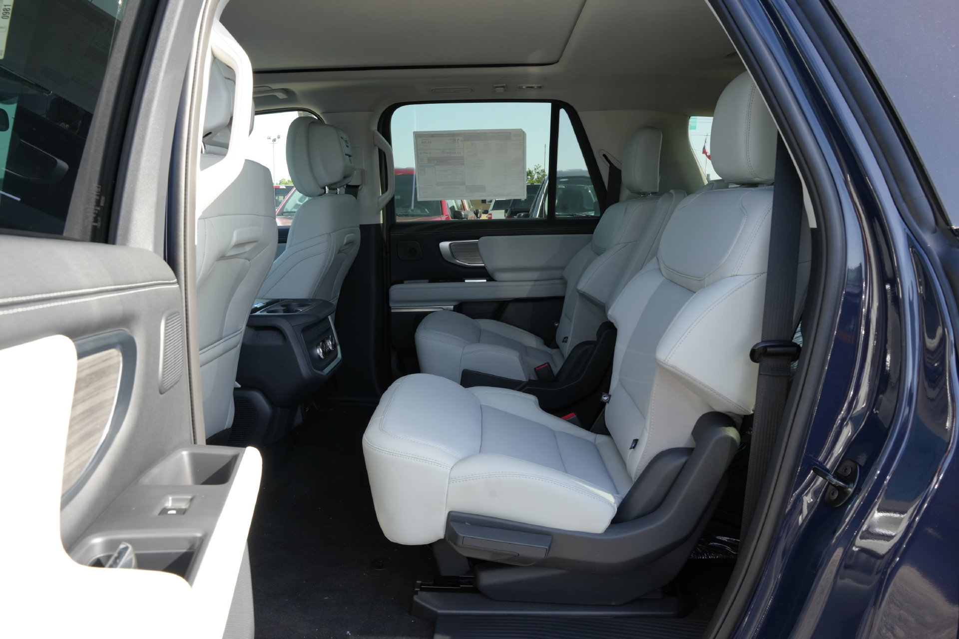 New 2027 Ford Expedition Max Platinum AWD/4WD image 19