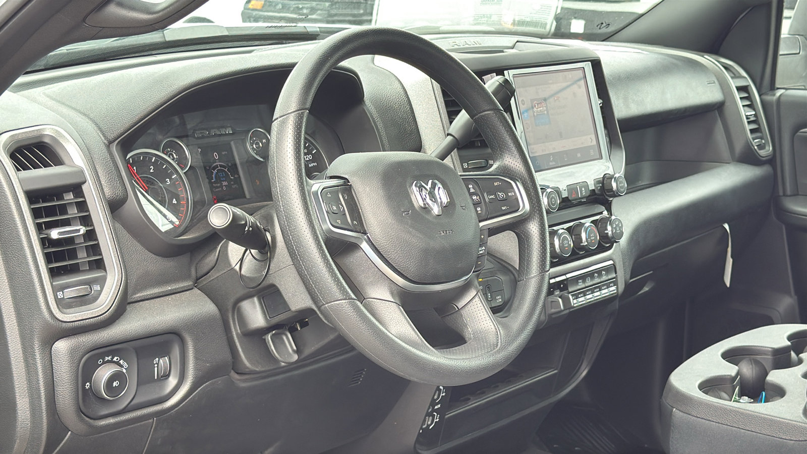 New 2025 RAM 5500 Tradesman AWD/4WD image 9