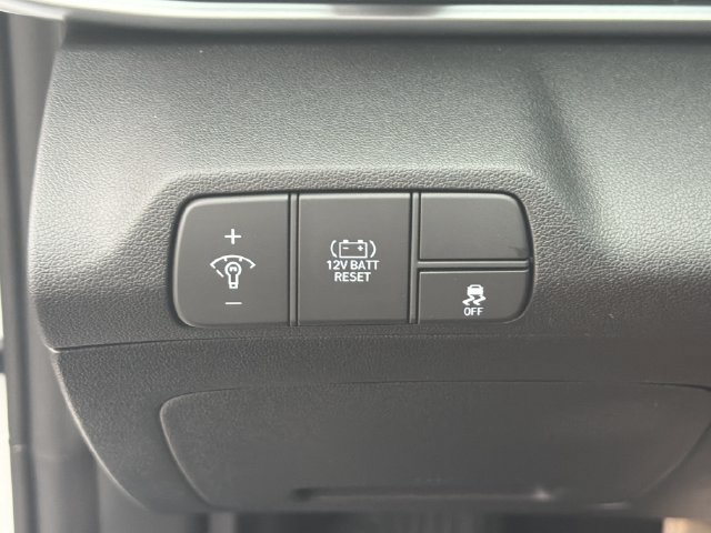 New 2026 Hyundai Elantra Hybrid FWD image 34