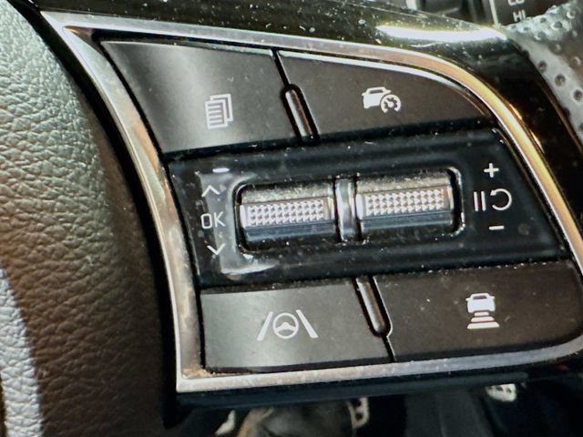 Used 2023 Kia Forte GT-Line w/ GT-Line Technology Package FWD image 17