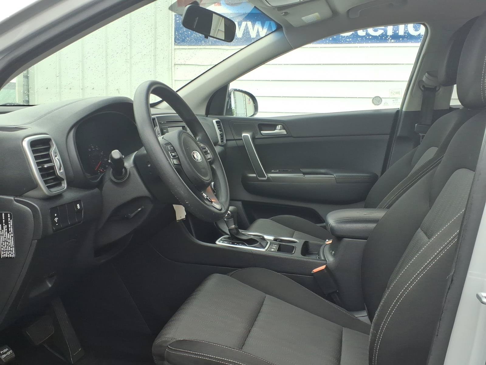 Used 2017 Kia Sportage LX AWD/4WD image 7
