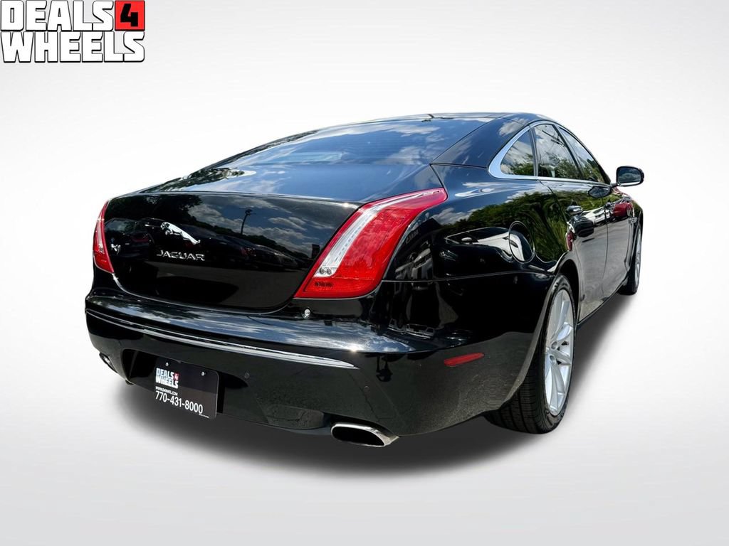 Used 2012 Jaguar XJ RWD image 8