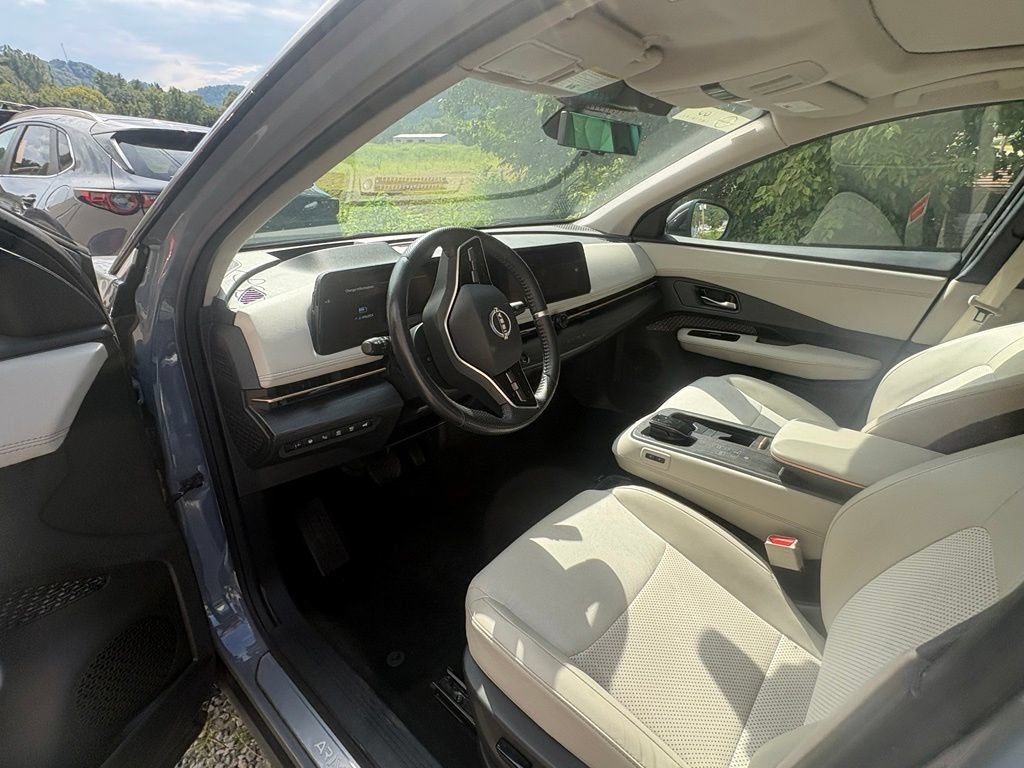 Used 2024 Nissan Ariya FWD image 17