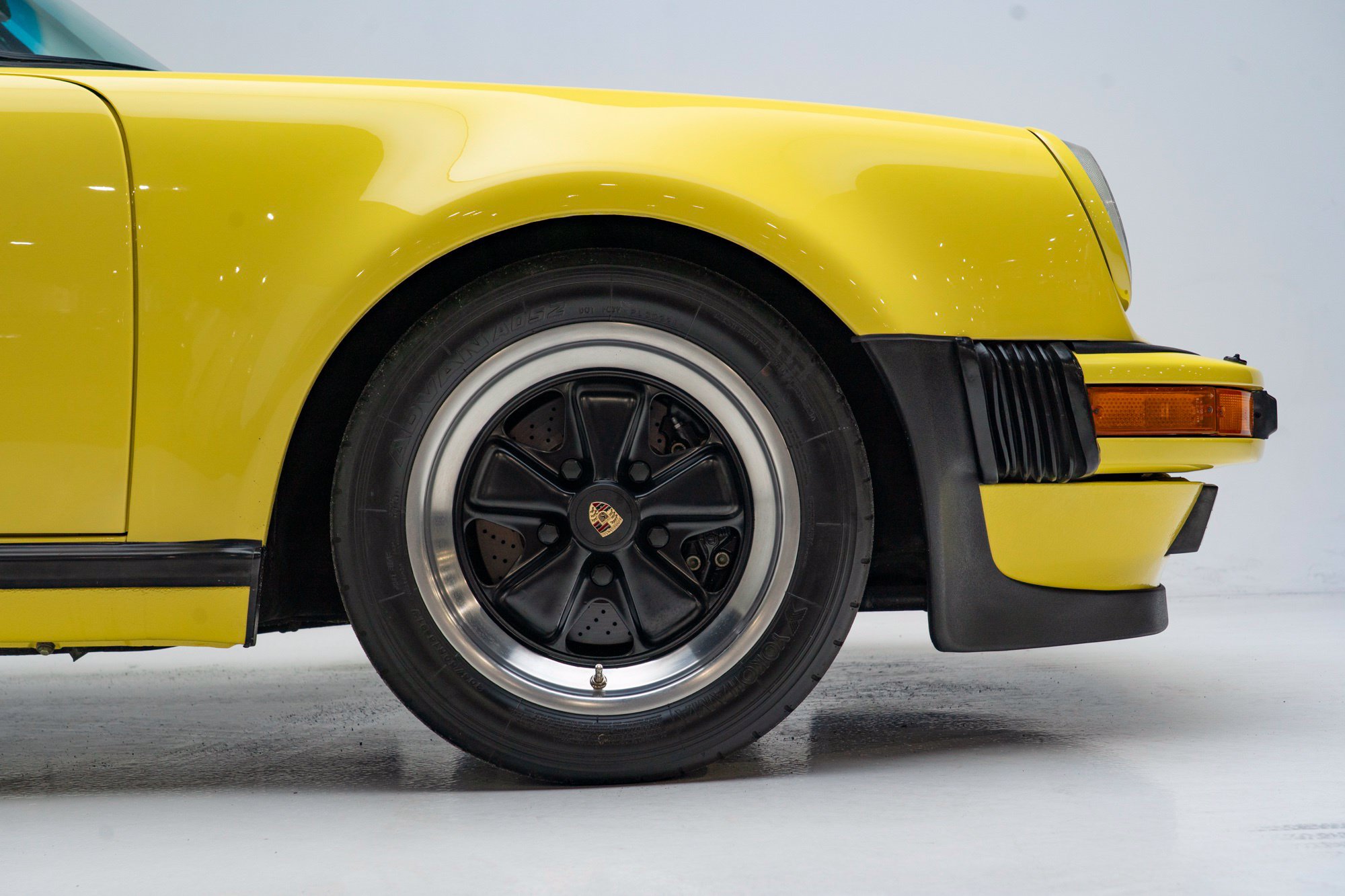 Used 1988 Porsche 911 Carrera RWD image 57