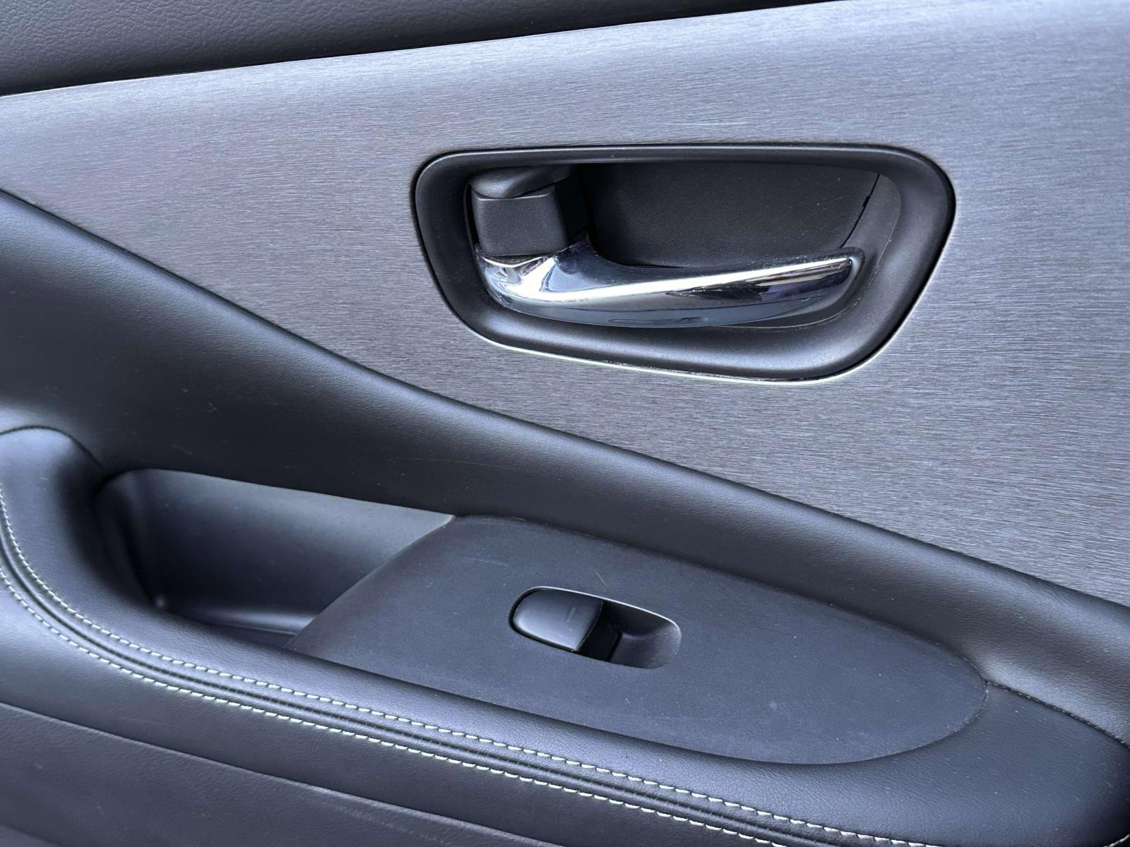 Used 2020 Nissan Murano SV image 20