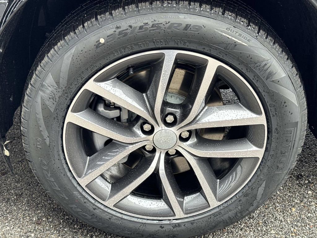 New 2026 Land Rover Discovery Sport Landmark image 11