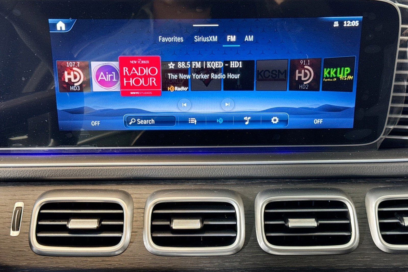 New 2026 Mercedes-Benz GLS 580 4MATIC image 14