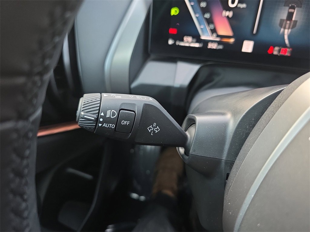 Used 2025 BMW X3 xDrive30i w/ Premium Package image 29