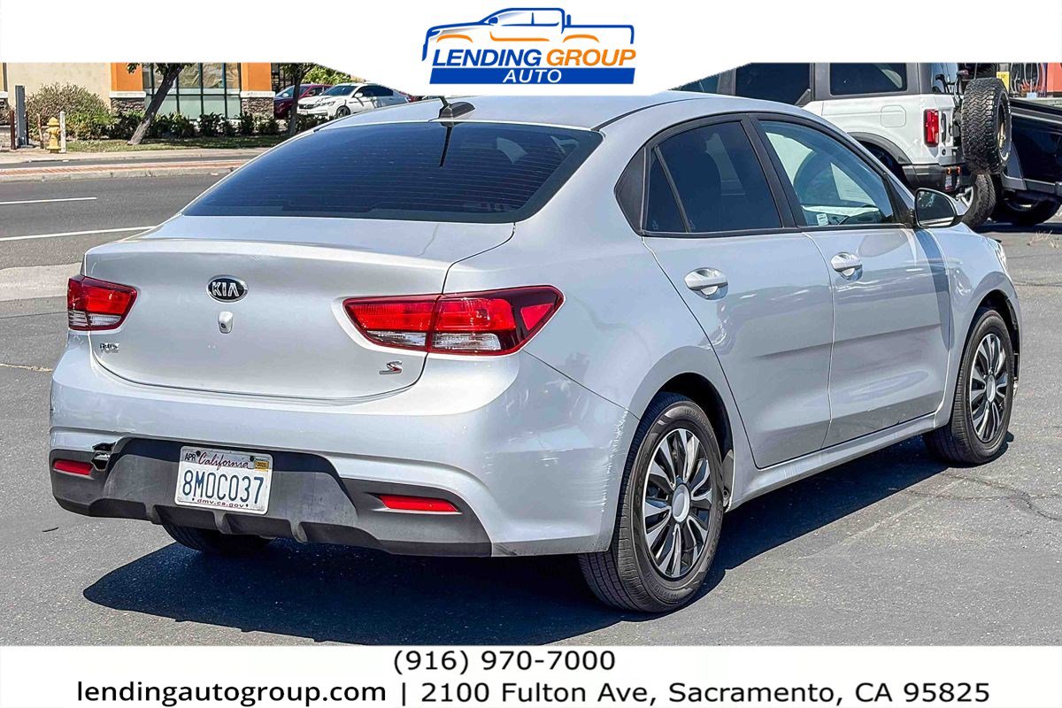 Used 2019 Kia Rio S FWD image 4