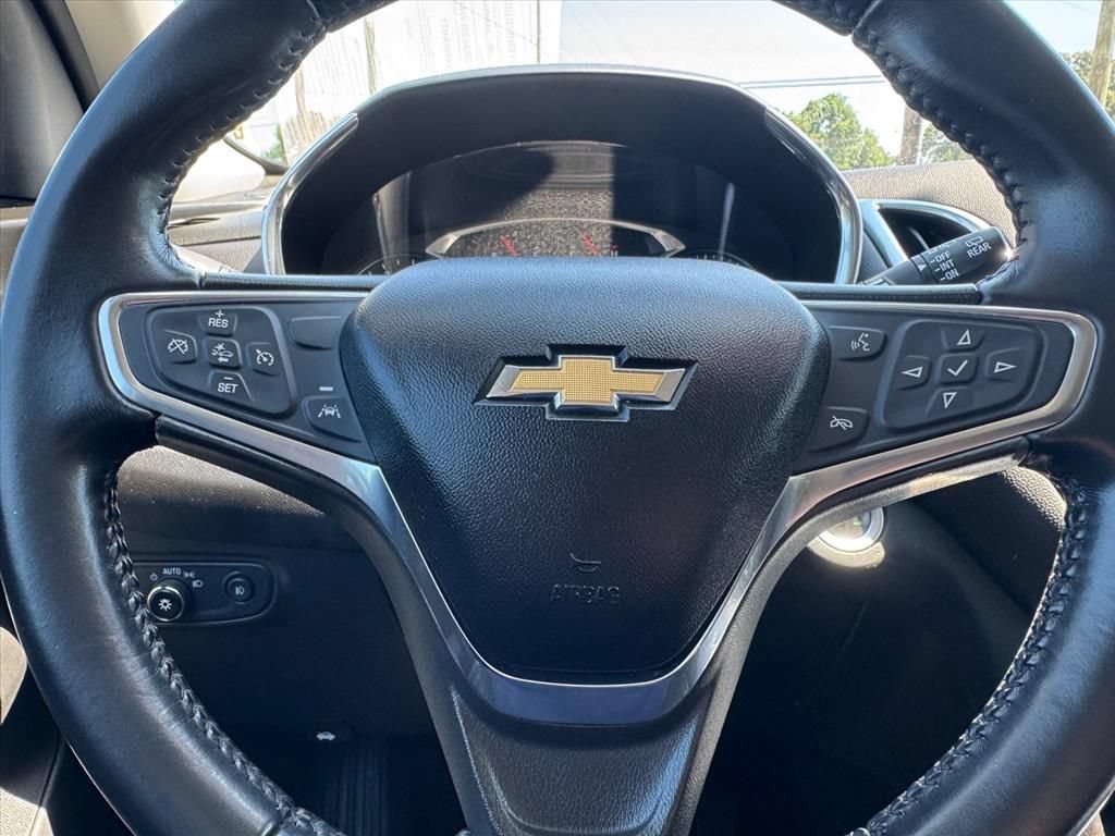 Used 2021 Chevrolet Equinox LT FWD image 18