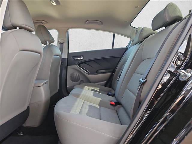 Used 2016 Kia Forte LX FWD image 14