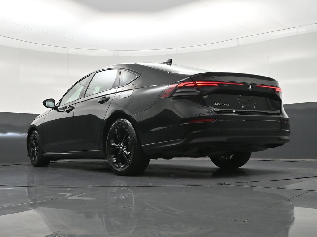 Used 2025 Honda Accord SE image 26