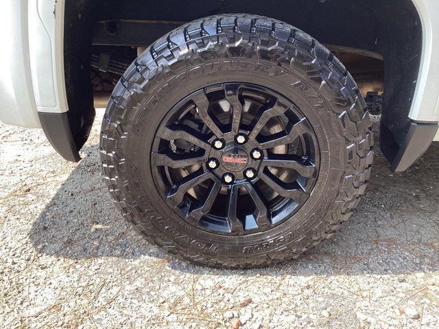 Used 2022 GMC Sierra 1500 AT4X image 13