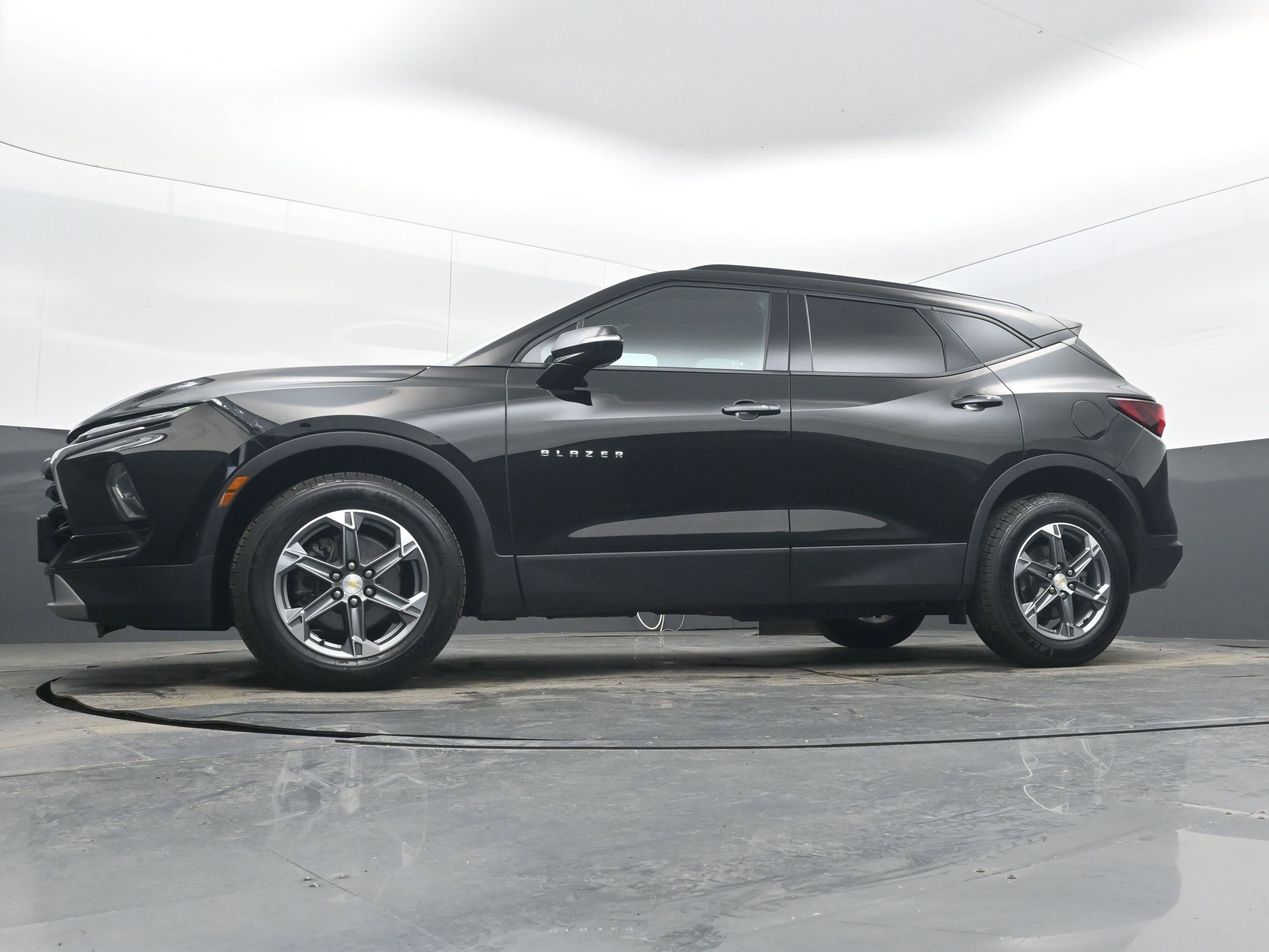 Used 2023 Chevrolet Blazer LT image 22