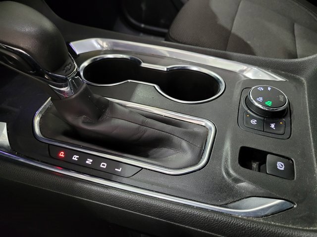 Used 2022 Chevrolet Traverse LT image 37