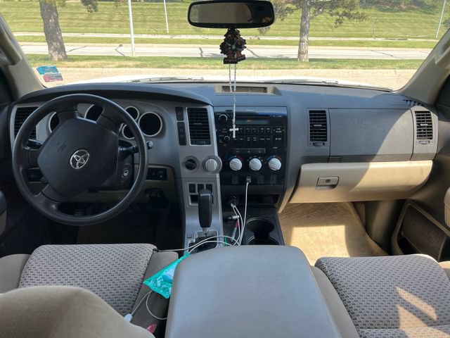 Used 2008 Toyota Tundra 4x4 CrewMax image 23