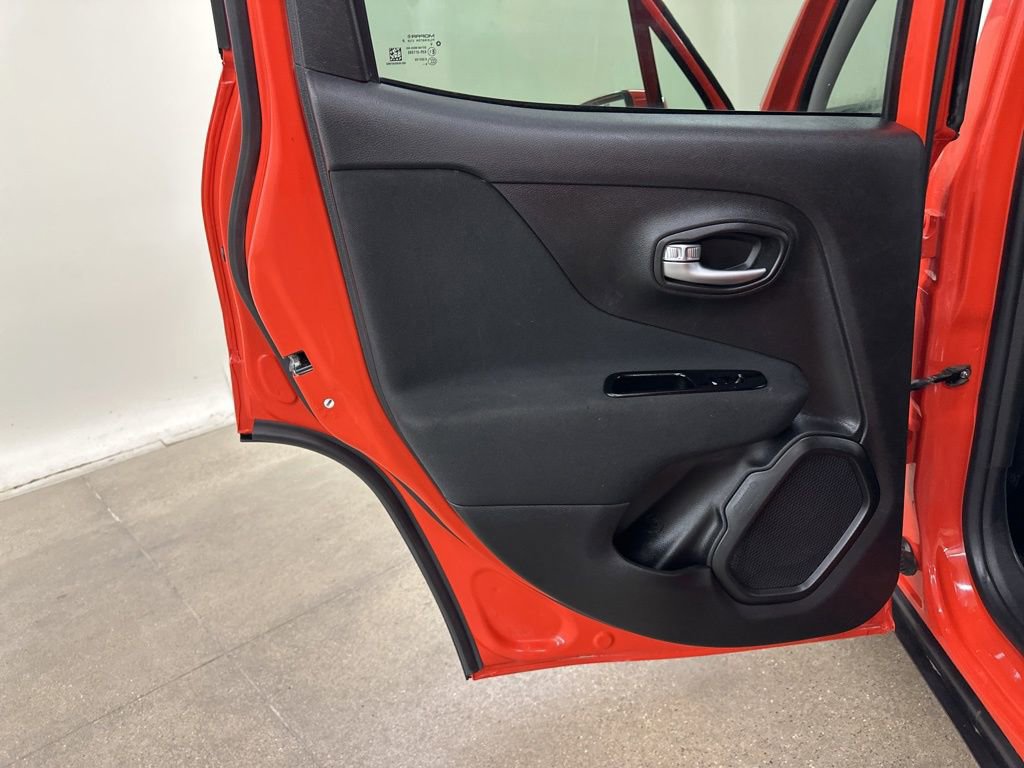 Used 2020 Jeep Renegade Latitude image 25