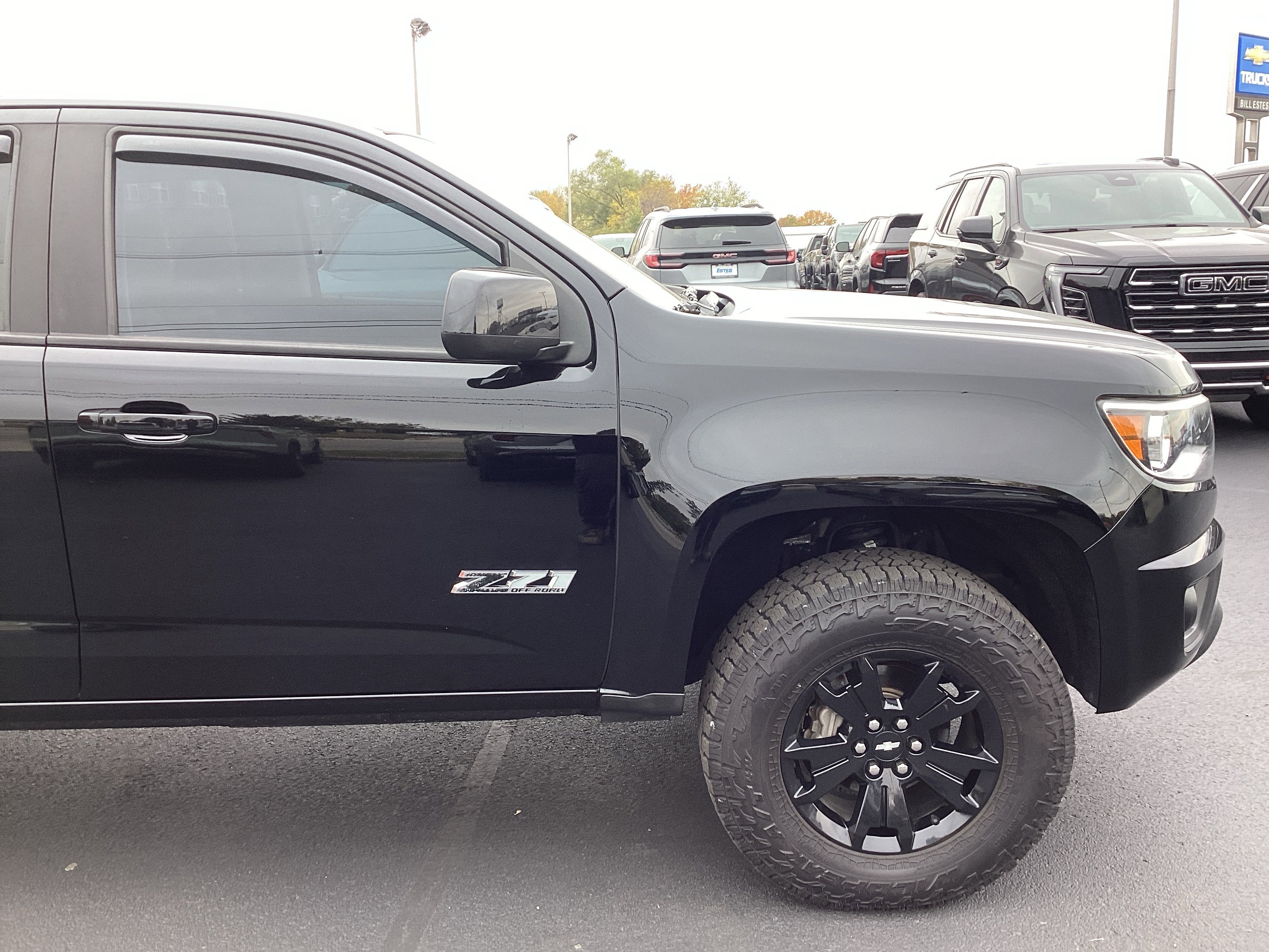 Used 2020 Chevrolet Colorado Z71 w/ Z71 Midnight Edition image 8