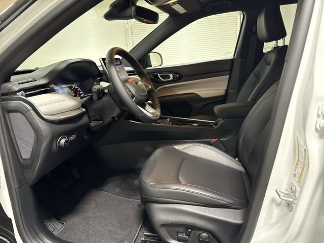 New 2026 Jeep Compass Limited AWD/4WD image 19