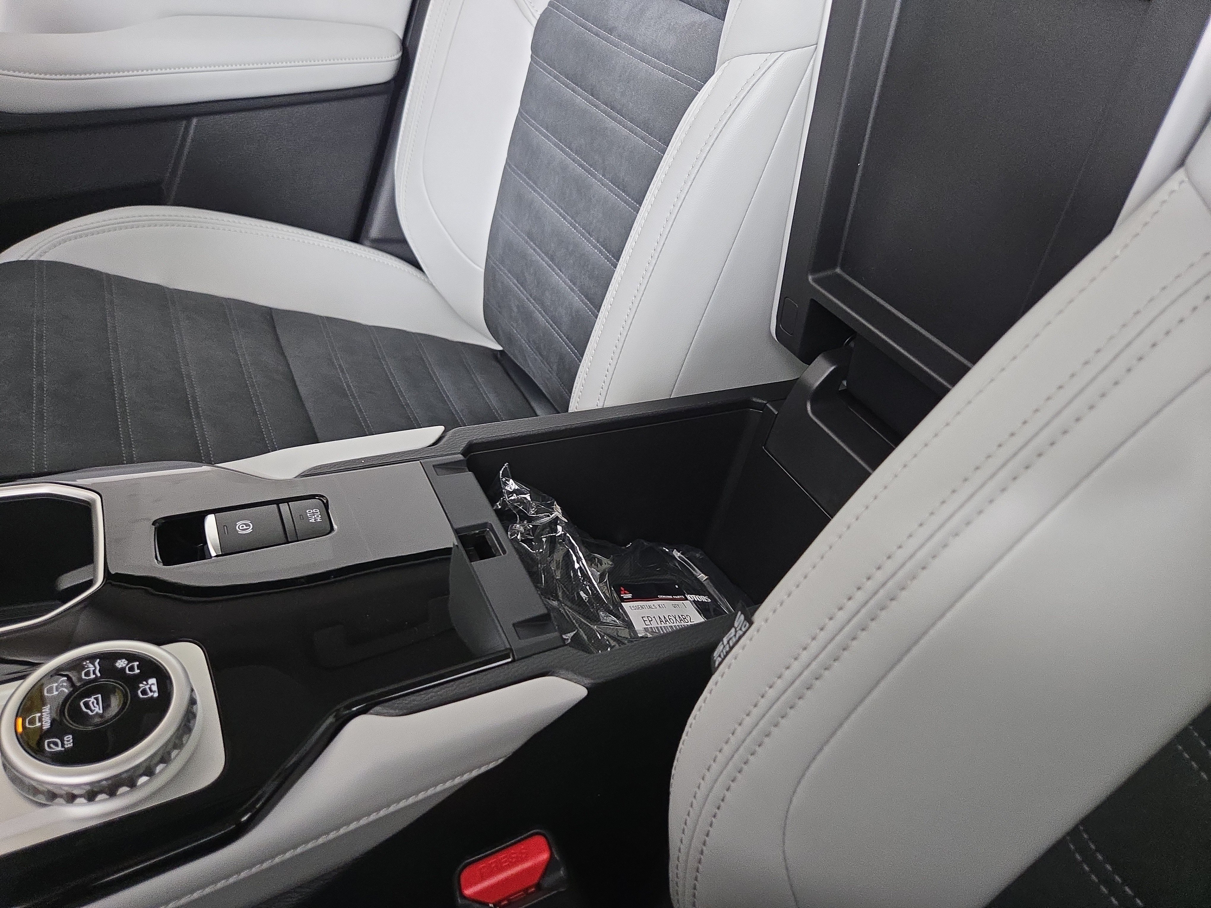 New 2026 Mitsubishi Outlander SE AWD/4WD image 29