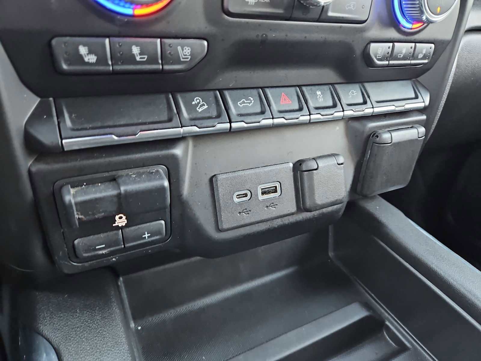 Used 2021 GMC Sierra 1500 AT4 image 30