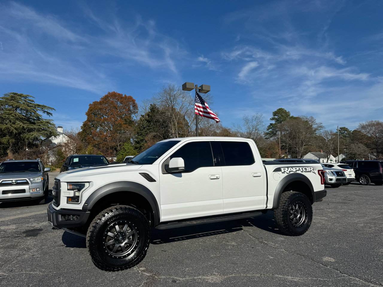 Used 2017 Ford F150 Raptor w/ Equipment Group 802A Luxury image 11