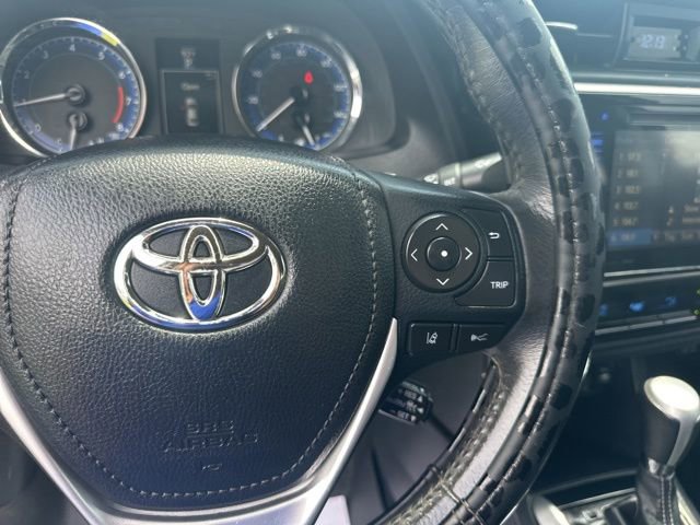 Used 2018 Toyota Corolla XSE FWD image 12