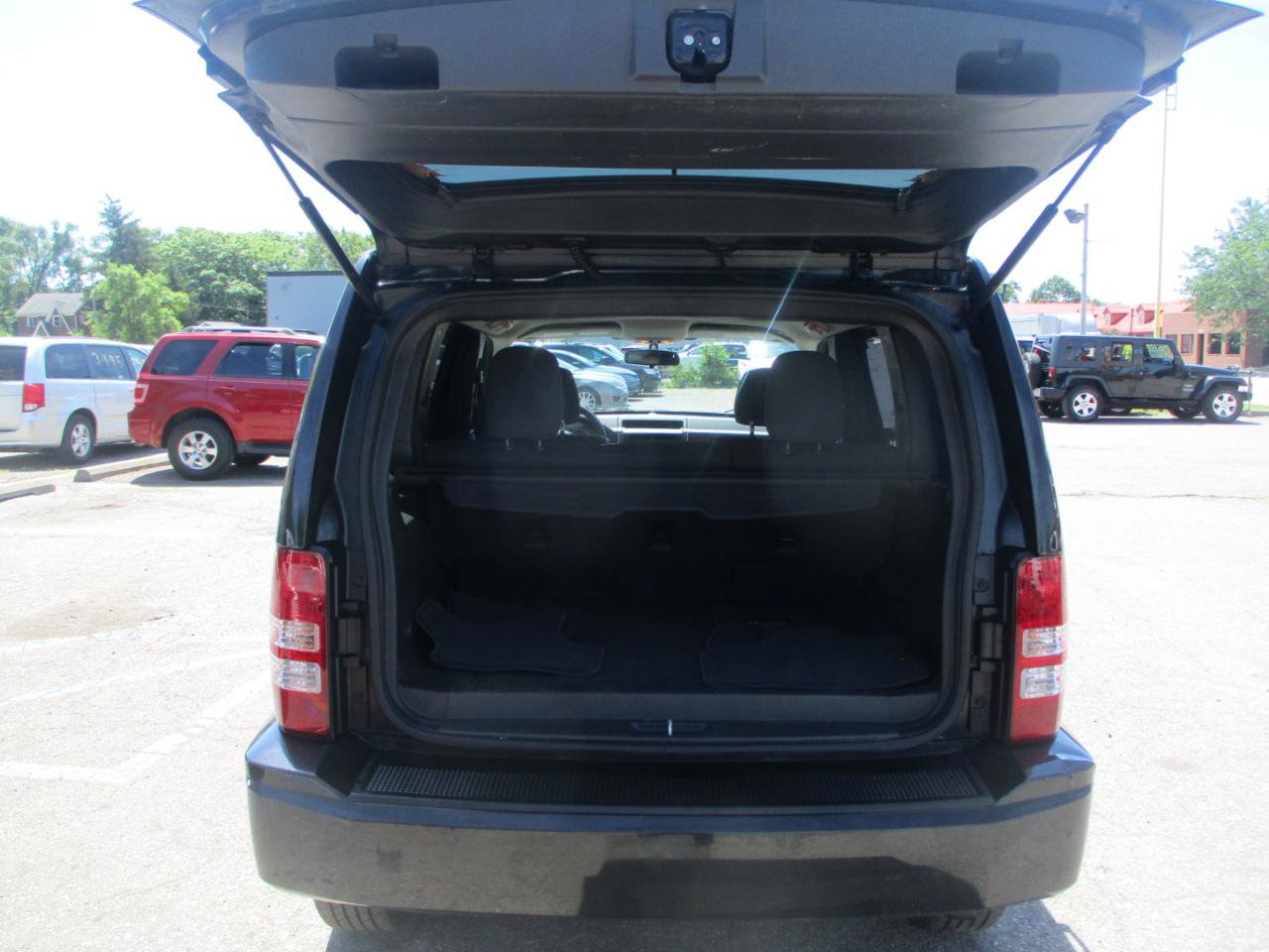 Used 2012 Jeep Liberty Sport w/ Popular Equipment Group image 6