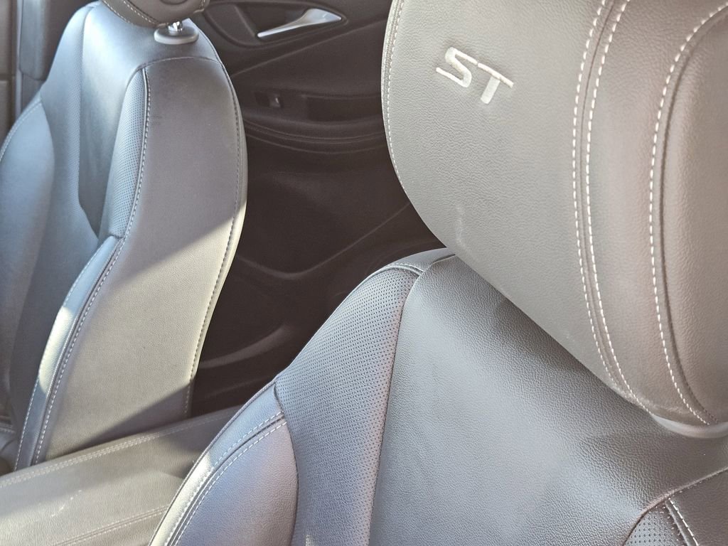 Used 2024 Buick Encore GX Sport Touring image 20