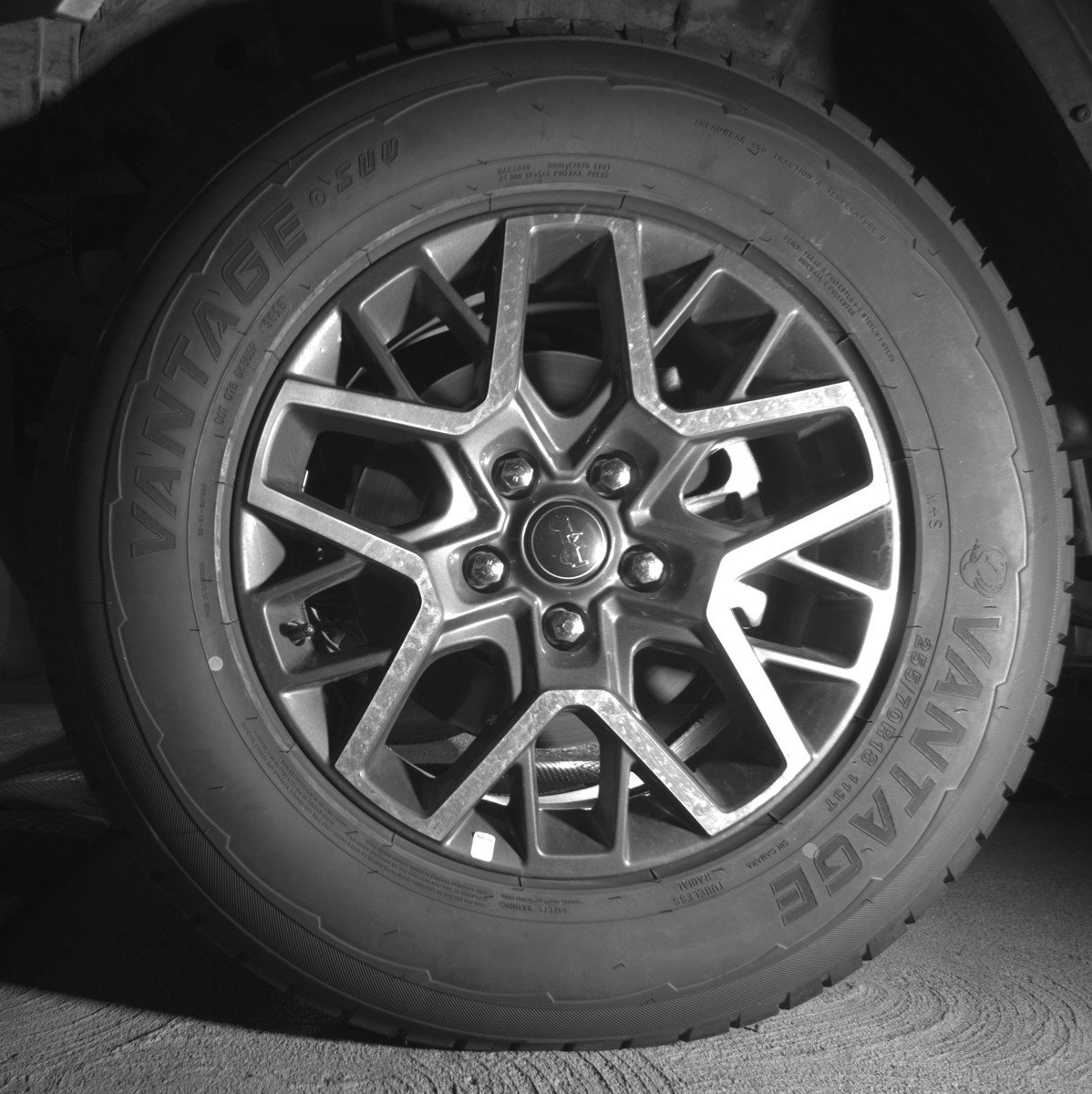 Used 2025 Jeep Wrangler Sahara image 12