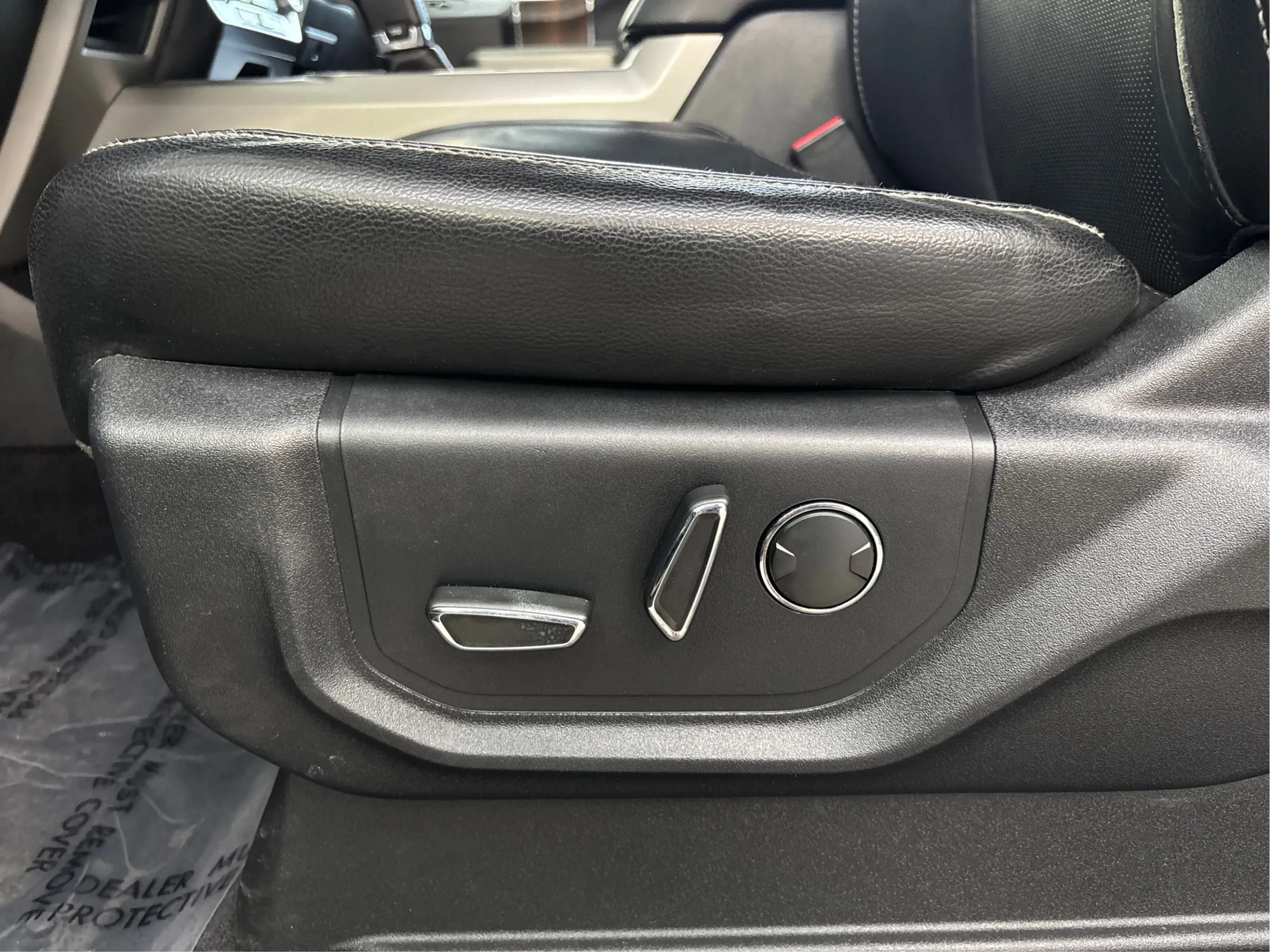 Used 2016 Ford F150 Lariat w/ Equipment Group 502A Luxury AWD/4WD image 23