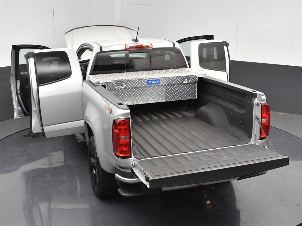 Used 2018 Chevrolet Colorado LT AWD/4WD image 6
