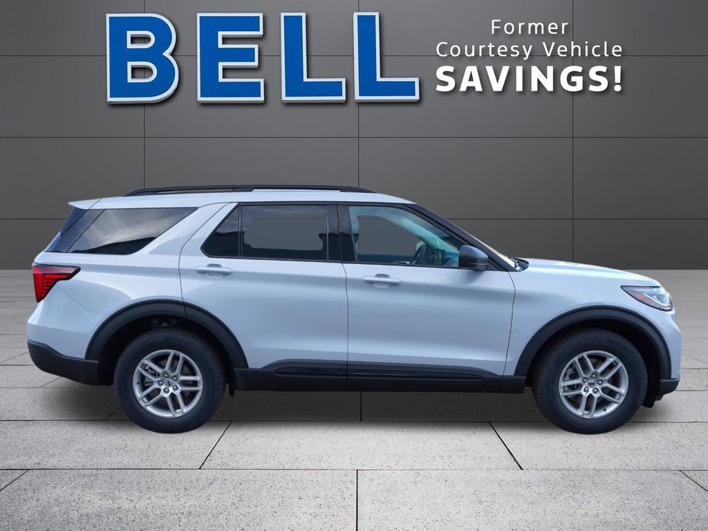New 2026 Ford Explorer Active image 2