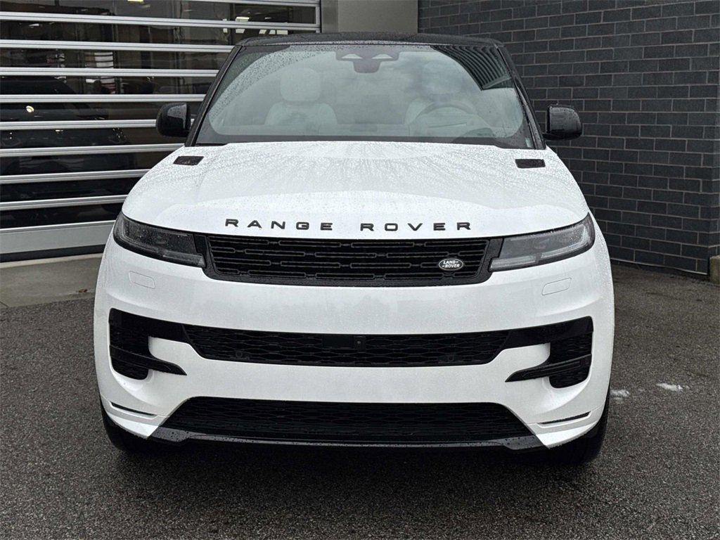 New 2026 Land Rover Range Rover Sport Dynamic SE image 2