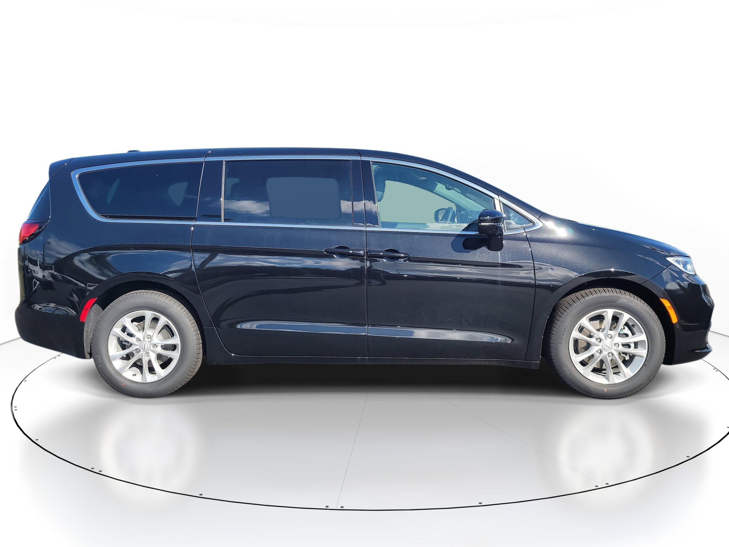 New 2026 Chrysler Pacifica Select image 5