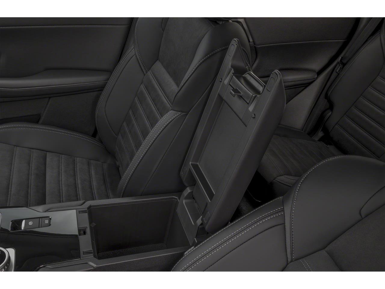 Used 2025 Mitsubishi Outlander SE image 13