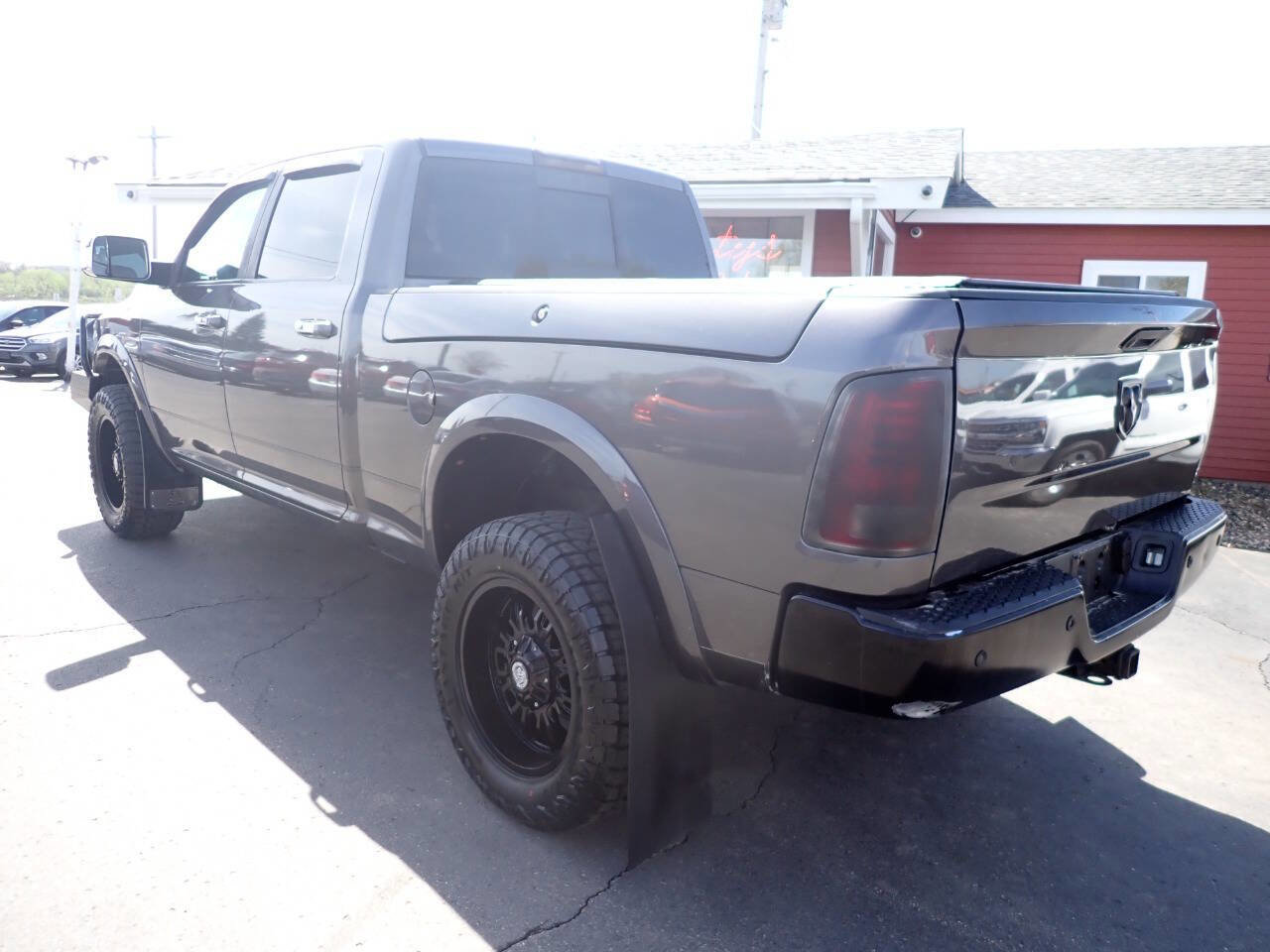 Used 2014 RAM 2500 Laramie w/ Convenience Group AWD/4WD image 4