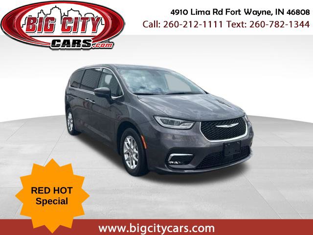 Used 2023 Chrysler Pacifica Touring-L