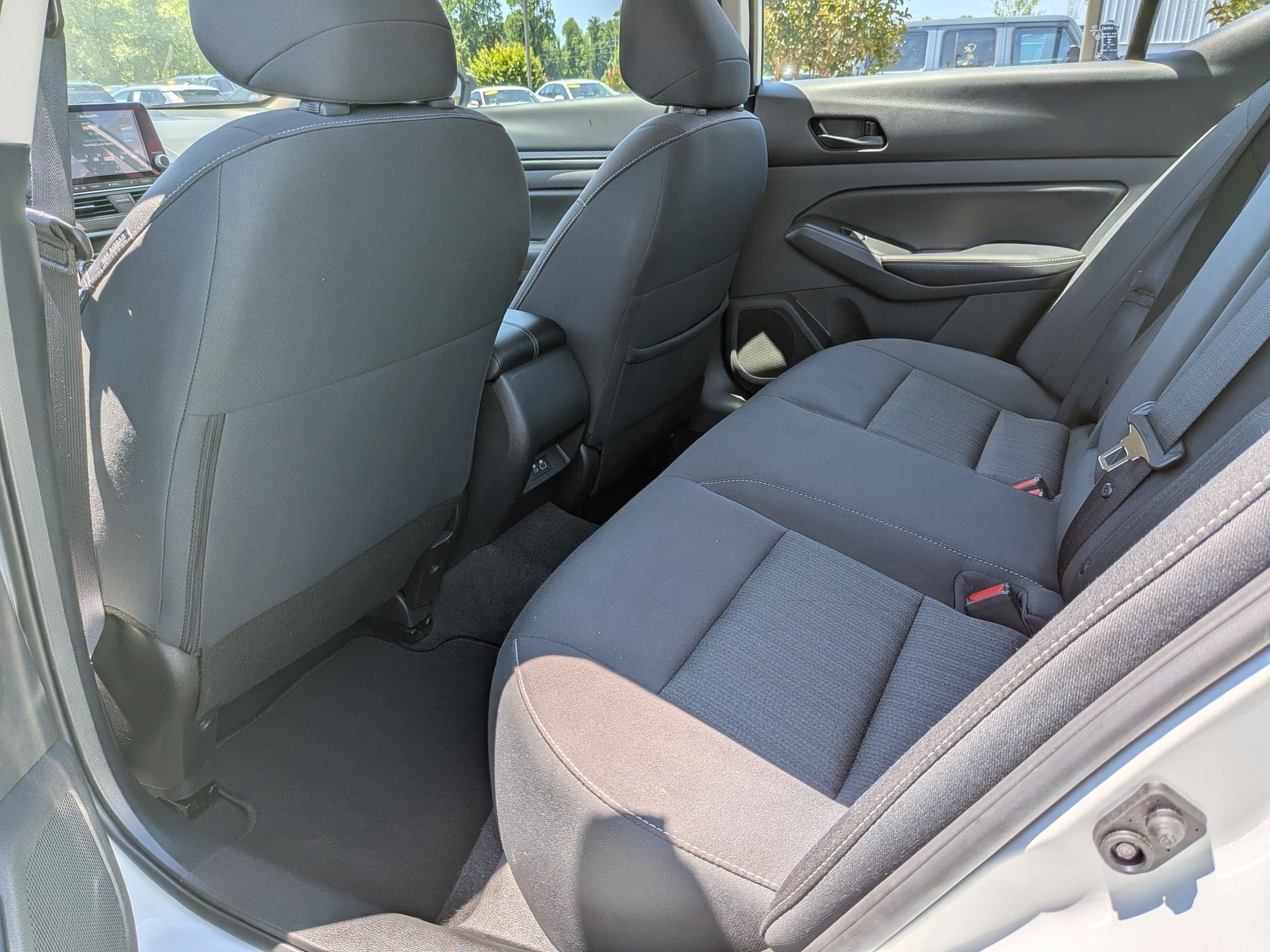 Used 2025 Nissan Altima 2.5 SV FWD image 16