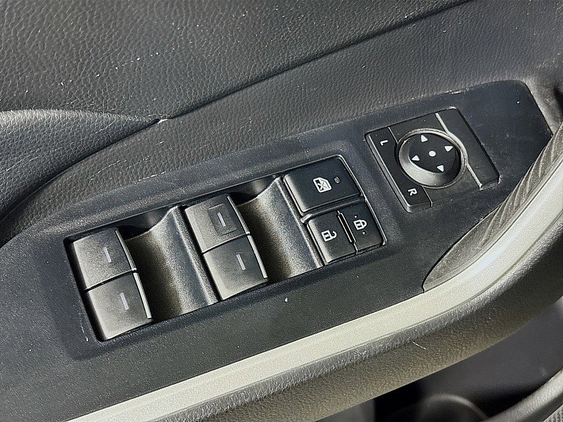 Used 2022 Toyota RAV4 XLE Premium image 19