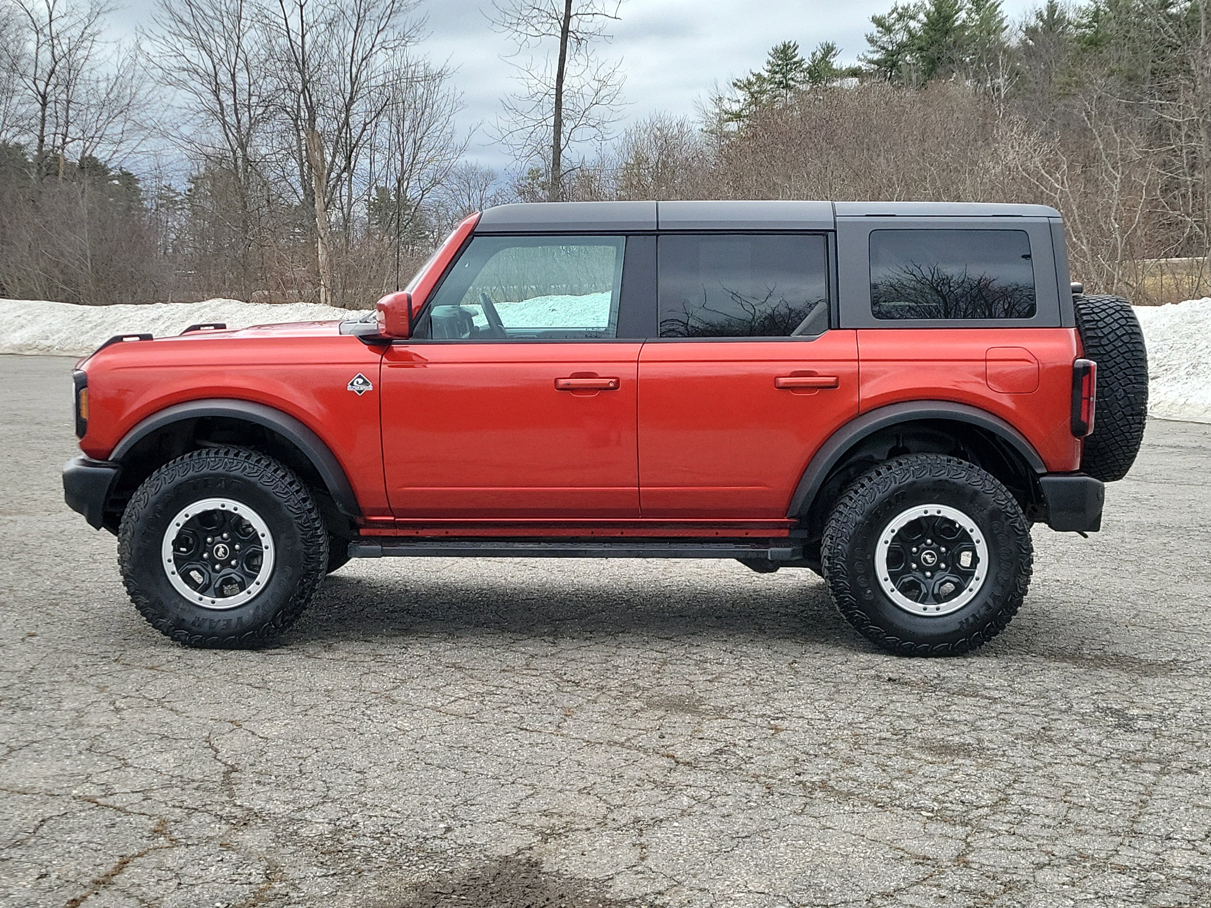 Used 2024 Ford Bronco Outer Banks w/ Sasquatch Package image 8