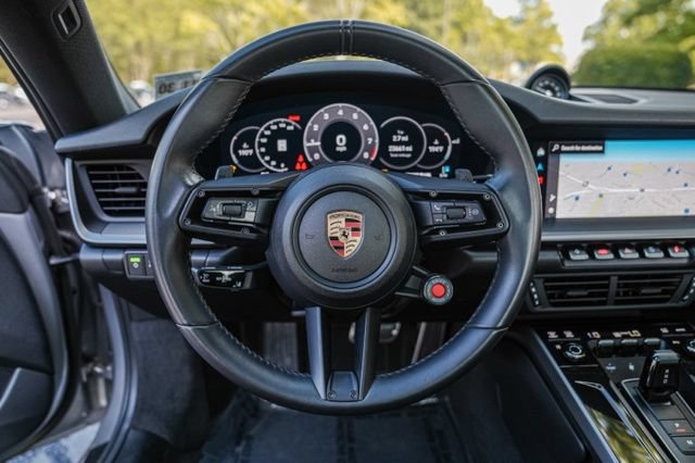 Used 2025 Porsche 911 Carrera RWD image 24