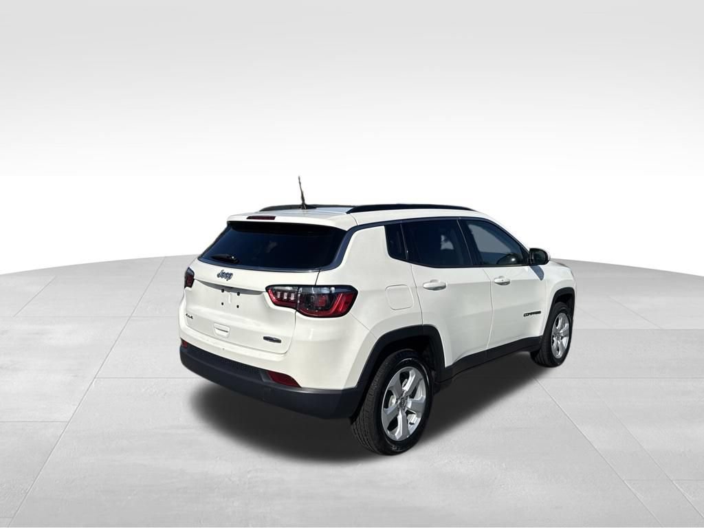 Certified 2021 Jeep Compass Latitude w/ Sun and Sound Group AWD/4WD image 5